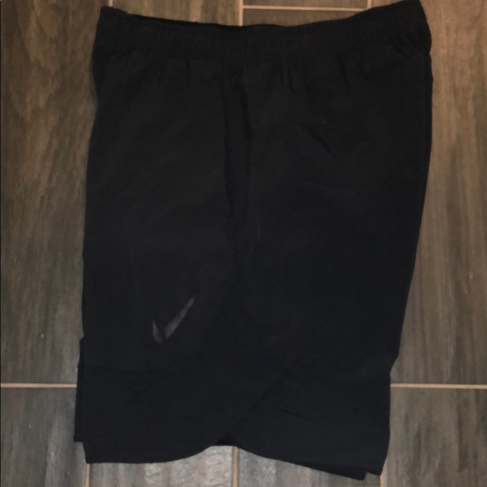 Nike Shorts - Picture 8 of 9